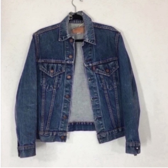 Vintage LEVIS Truckers Denim Jacket Red tag - Picture 1 of 6